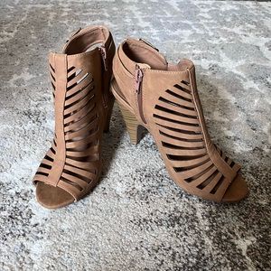 Tan Pleather Heel